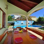 Family-friendly With Swimming Pool - 16336 דירה