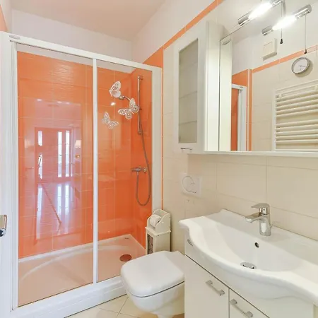 Family Friendly With A Swimming Pool - 16336 Apartment Zadar