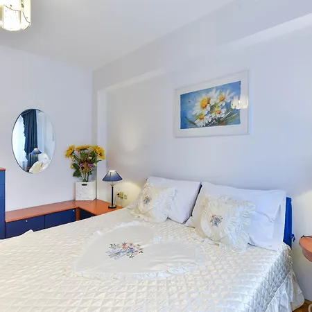 Family Friendly With A Swimming Pool - 16336 Zadar